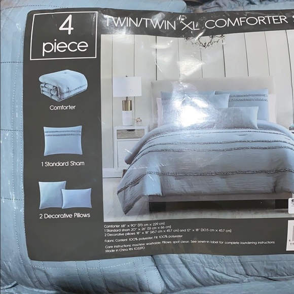 Twin / Twin XL Odessa Blue Comforter Set 4… - Picture 7 of 7